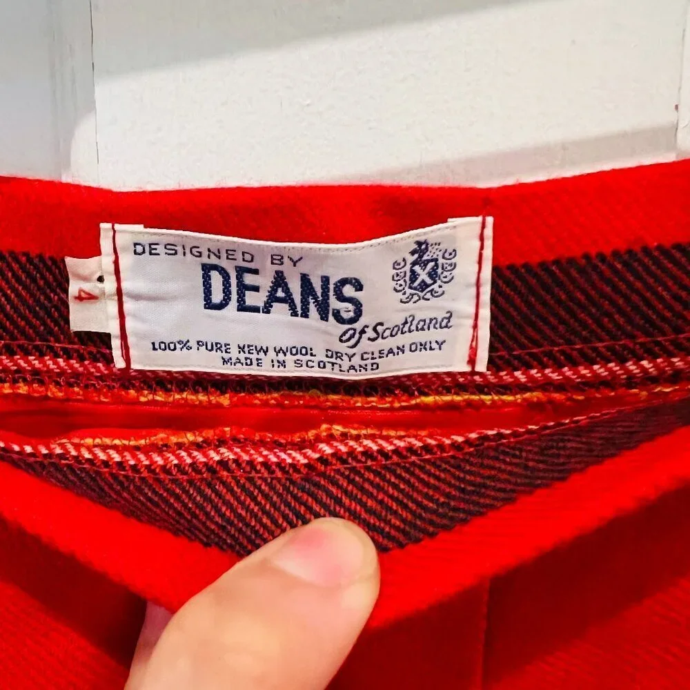 Dean's Of Scottland Wool Skirt Sz 4True Vintage, Pure Wool Skirt, Red, Plaid. - Picture 10 of 11